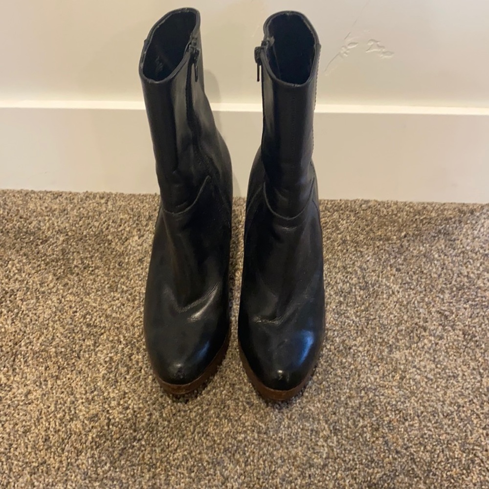 Steve Madden Remedie Black Leather Heel  Boots